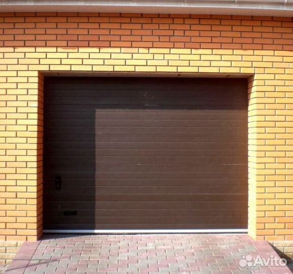 Ворота секционные подъемные