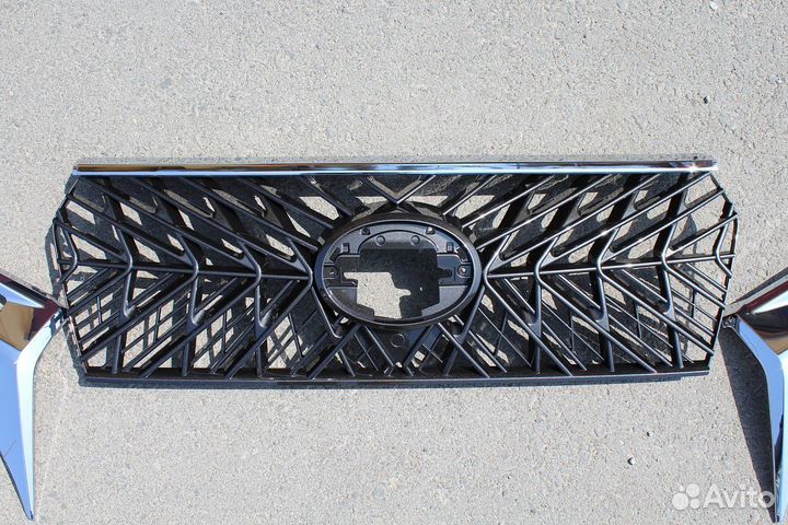 Prado 150 2017+ Решетка радиатора TRD H5EV3