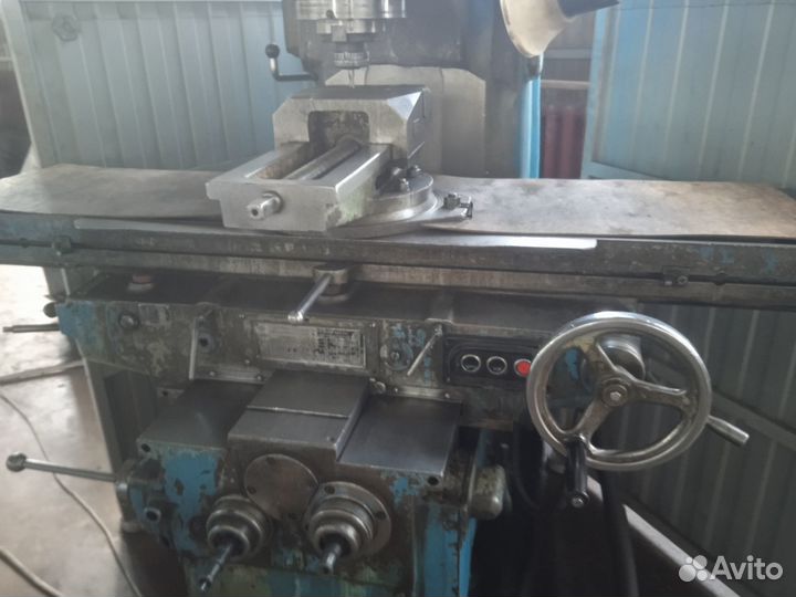 6М13П Станок консольно-фрезерный вертикальный