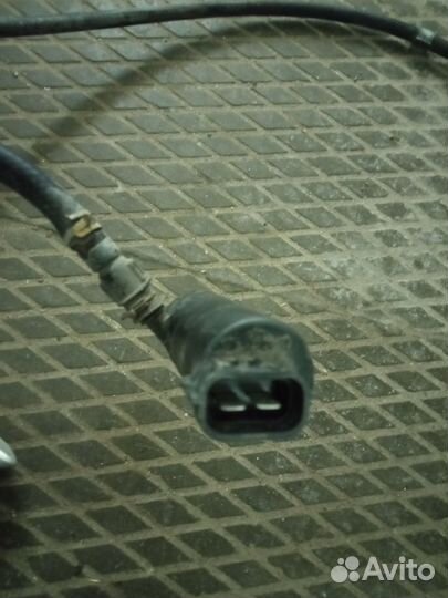 Форсунки омывателя фар Ниссан Тиида 1.6