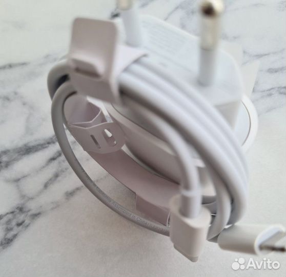 Быстрая зарядка для iPhone 20w