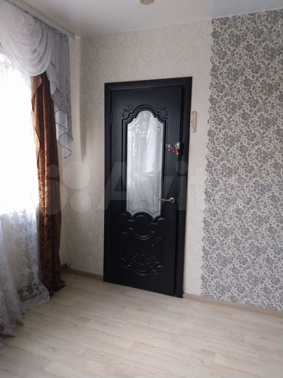 3-к. квартира, 53 м², 1/2 эт.