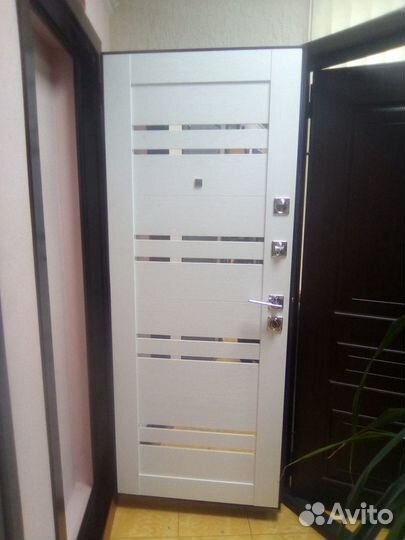 Дверь входная 
