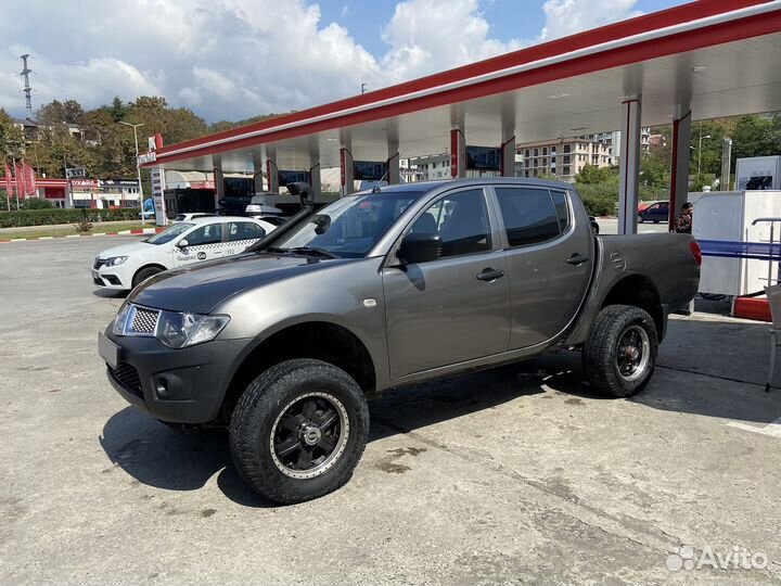 Mitsubishi L200 2.5 МТ, 2011, 110 000 км
