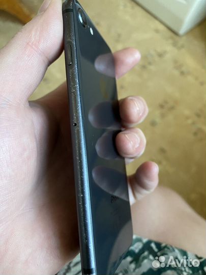 iPhone 8, 64 ГБ