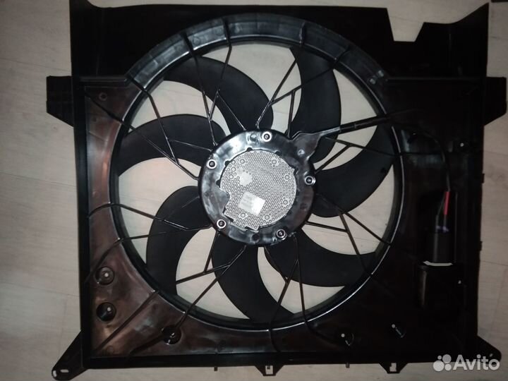 Volvo, не б/у, на хс 90-I 3077623 вентилятор