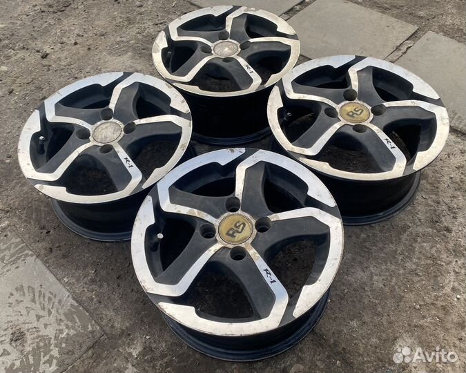 Диски RS Ваз R13 4х98мм/ET35/цо58,6мм