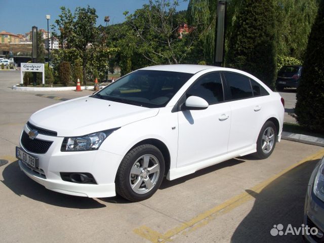 Передняя накладка Chevrolet Cruze Шевроле Круз