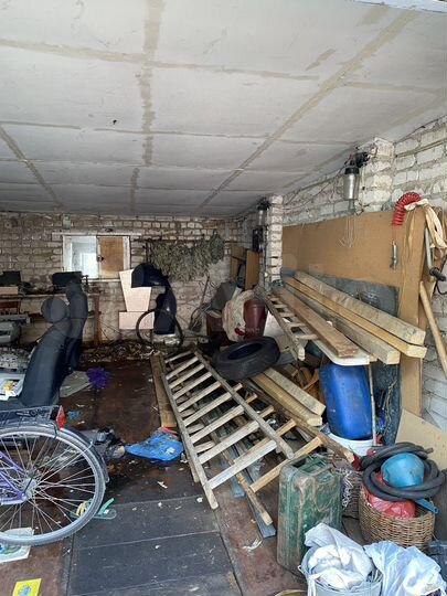 Гараж, > 30 м²