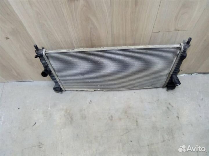 Радиатор основной от Ford Focus II 2005-2008