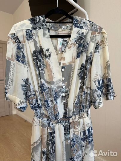 Новое платье с биркой