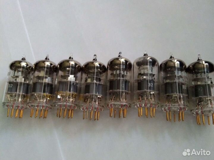 Радиолампа tesla e83cc. e88cc. EL 84