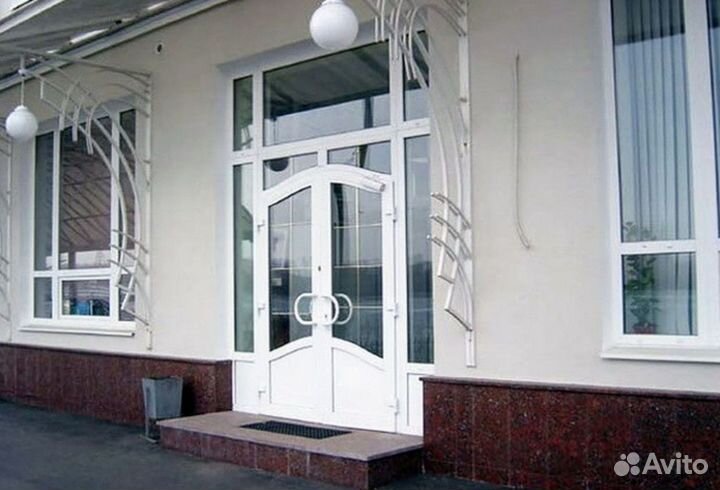 Дверь пластиковая