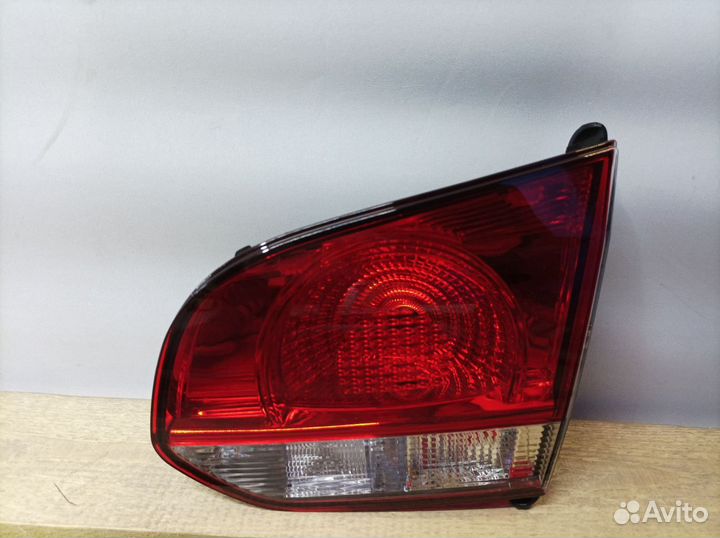 Фонарь правый внутренний Golf 6 2009-2013