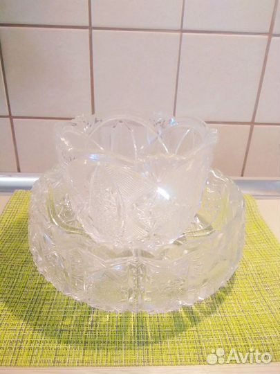 Хрустальная ваза