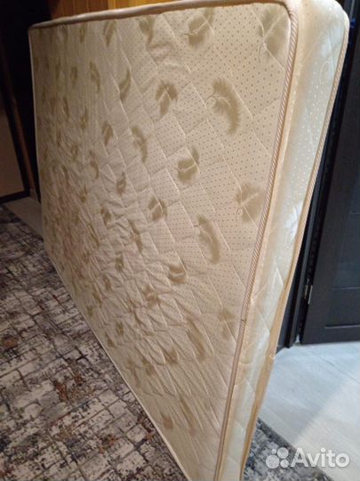 Матрас 140х200 бу