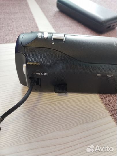 Sony hdr cx240