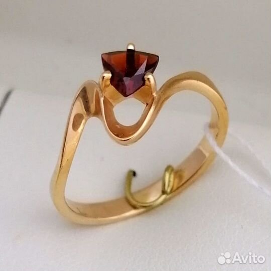 Кольцо / размер 17,5 / 2,34г / Золото585 / фианиты