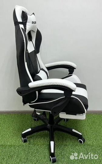 Офисное кресло (геймерское). Кресло для директора