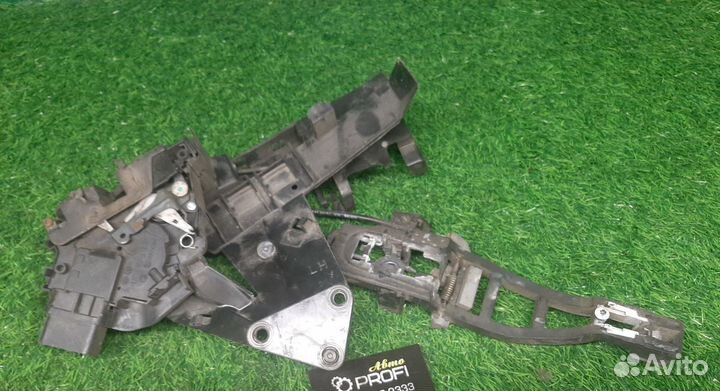 В наличии: Замок двери для Ford Focus 2