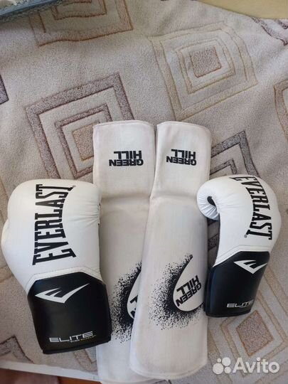 Защита голени и перчатки