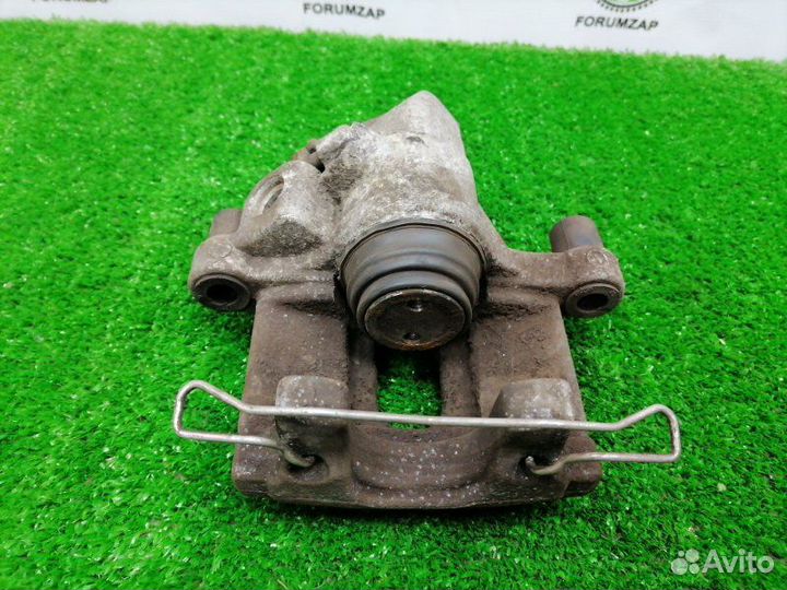 Суппорт тормозной задний правый Ford Focus