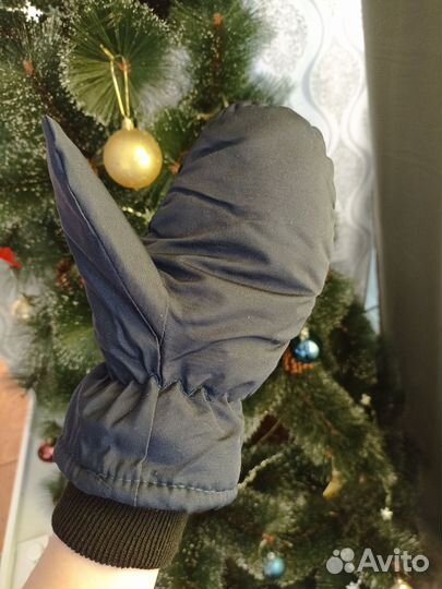 Варежки женские