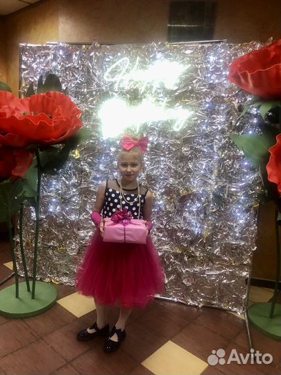 Продам платье размер 134-140