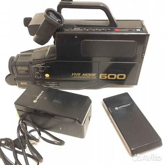 Видеокамера Htachi VM - 600 E