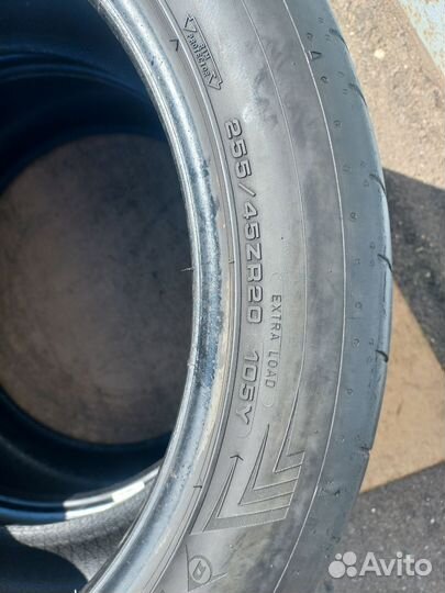 Dunlop SP Sport Maxx RT 2 255/45 R20 и 285/40 R20