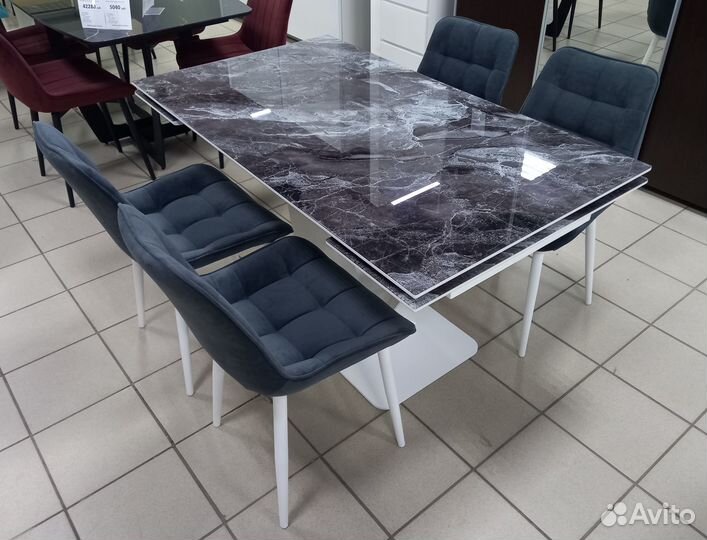 Стол обеденный раздвижной стеклянный Виктория