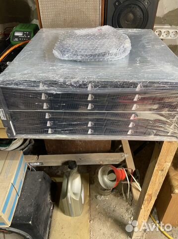 Серверная полка для жестких дисков