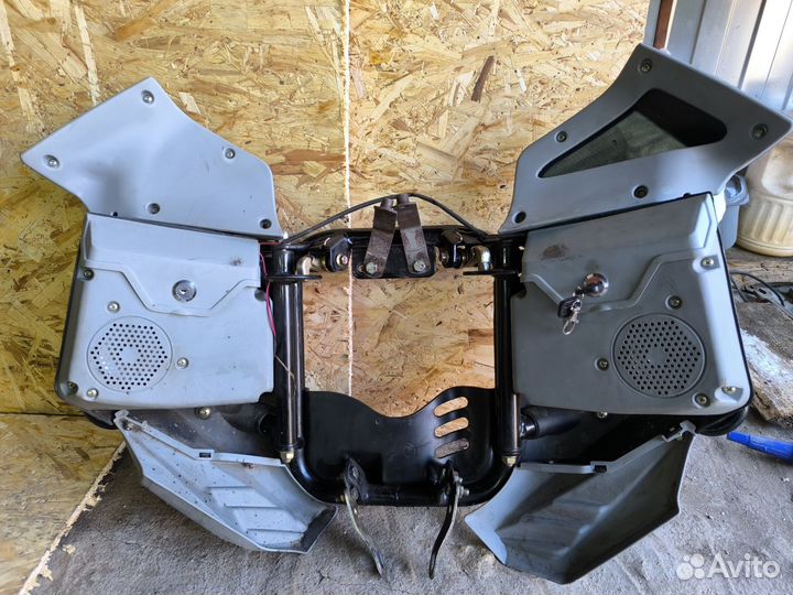 Дуги безопасности с акустикой и карманами