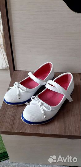 Туфли для девочки белые 29 размер