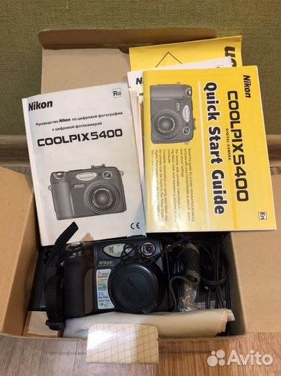 Зеркальный фотоаппарат