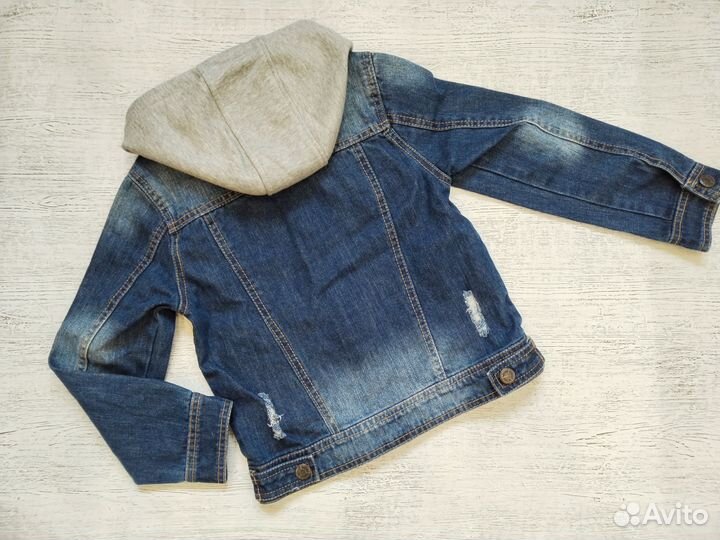 Джинсовая куртка для мальчика 116, 122