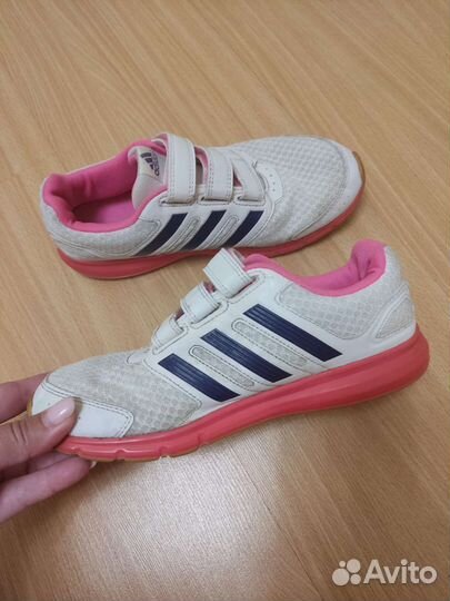 Кроссовки adidas