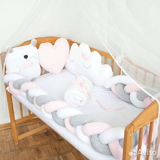 Бортик коса в детскую кроватку