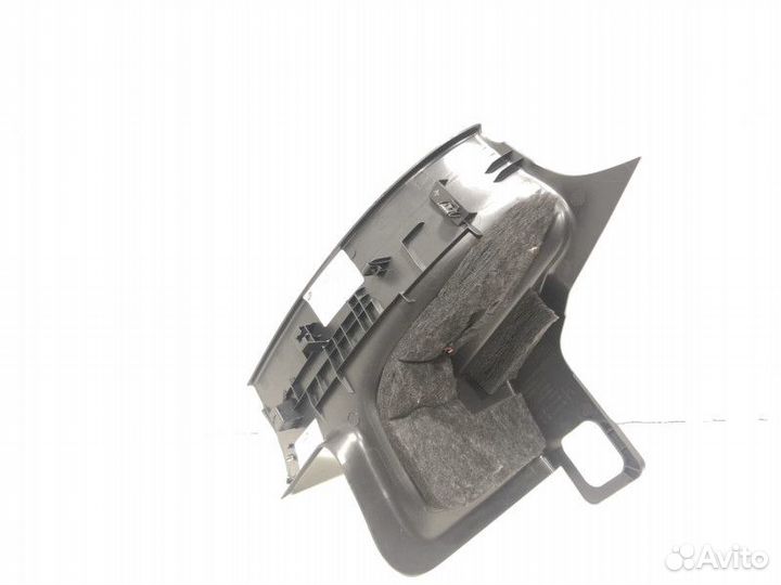 Накладка на порог левая Land Rover HK8313245AF