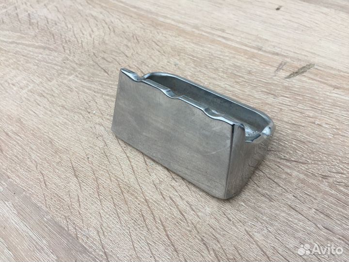 Корпус заднего габарита крыши Hummer H2 06г