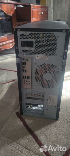 Два системных блока, рабочие