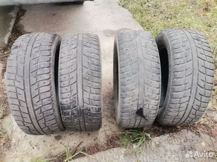 Kumho I'Zen KW22 215/60 R16 99T