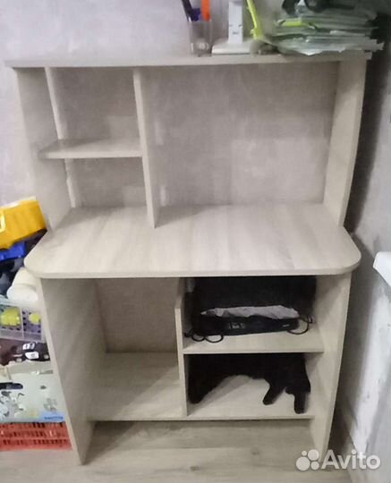 Стол компьютерный (письменный)