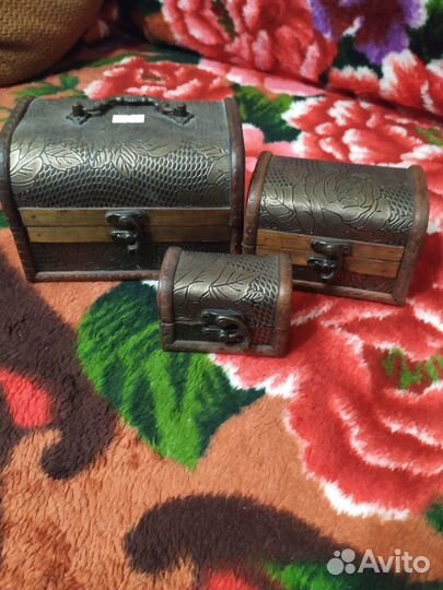 Посуда и шкатулки