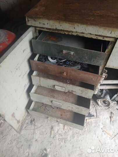 Стол слесарный верстак