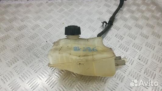 Бачок расширительный renault megane 3 (98C18NP01)