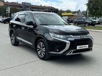 Mitsubishi Outlander 2.4 CVT, 2019, 103 000 км, с пробегом, цена 2 690 000 руб.