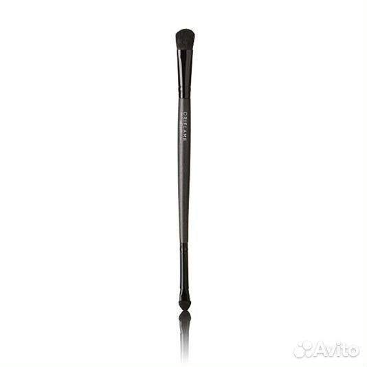 Кисть для теней двусторонняя новая