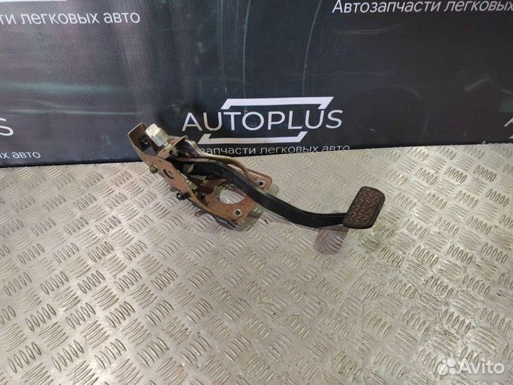 Педаль тормоза Toyota Corolla E120 1.6 2000-2007