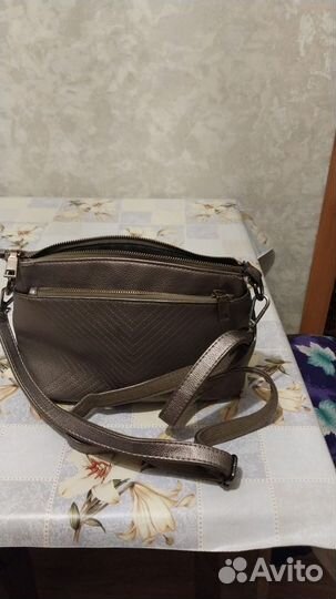Сумка женская через плечо коричневая